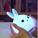 Дитячий силіконовий світильник-нічник Зайчик LED Rabbit з акумулятором 7 режимів свічення м'який на дотик Дитячий силіконовий світильник - нічник Зайчик