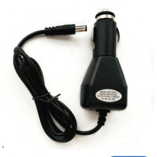Автомобильное зарядное устройство 12 V
